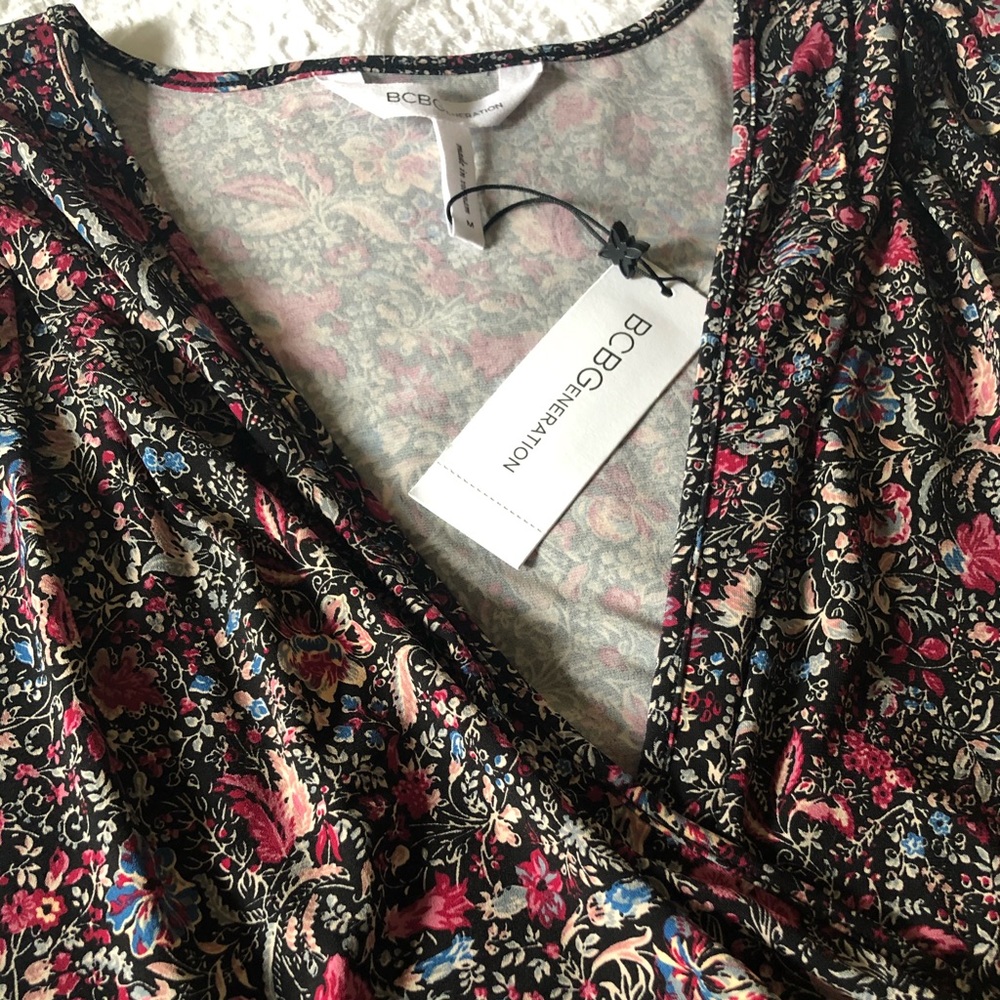BCBG new with tags sleeveless top M